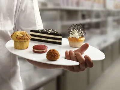 Tegral Satin Cream Cake