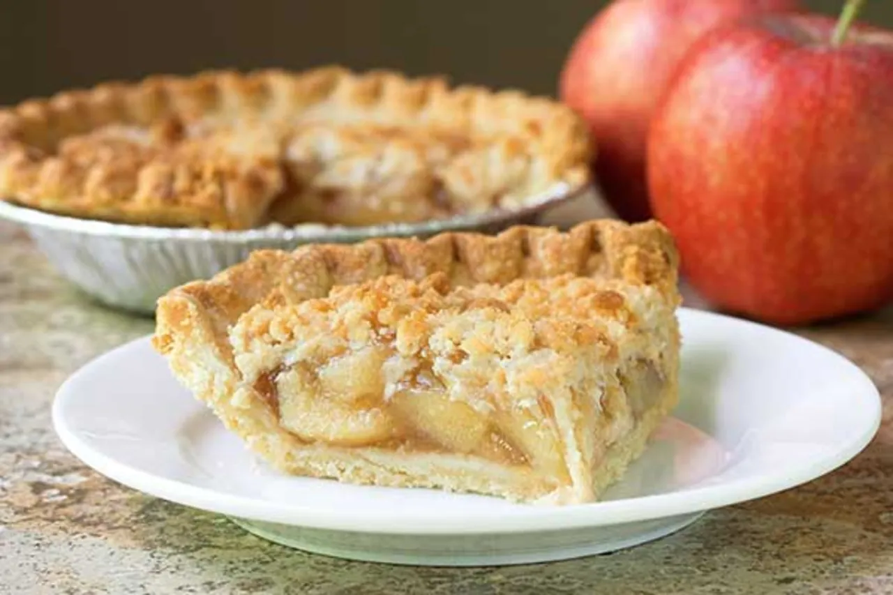 Apple Crumble Tart - Puratos