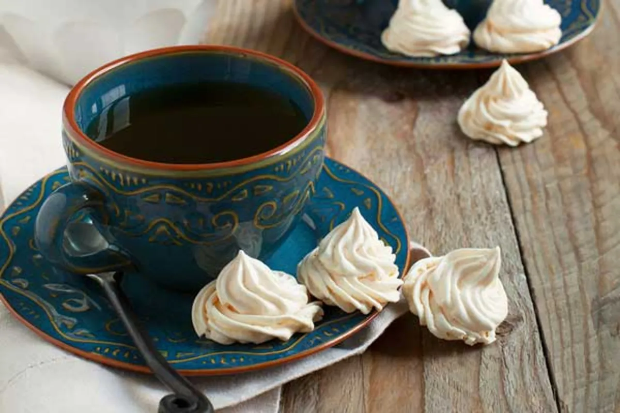 Assorted Meringues - Puratos
