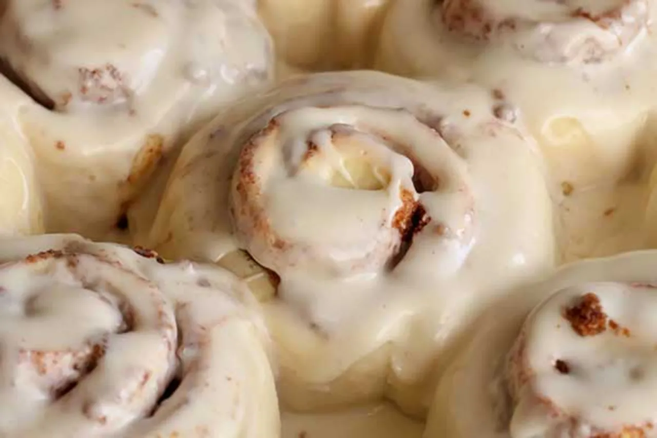 O-tentic Cream Cheese Buns - Puratos