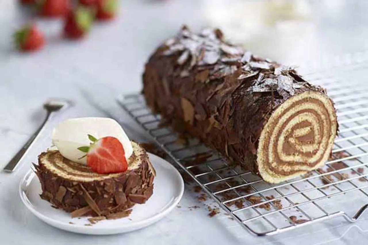 Mocha Swiss Roll - Puratos